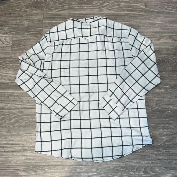 Christian Lacroix button down shirt. Size XL. NWT - Picture 4 of 4